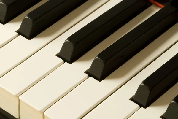 Claves de un piano Fotos De Stock Sin Royalties Gratis