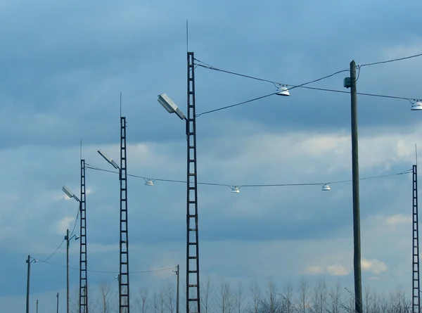 전원 선, 전기 pylons — 스톡 사진
