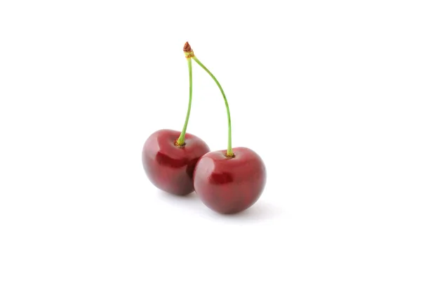 Красные сочные вишни — стоковое фото