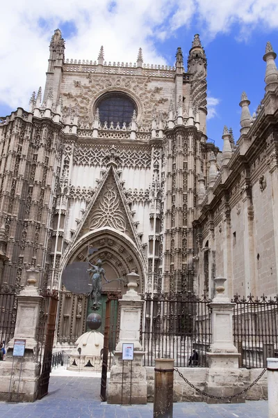 Kathedrale in Sevilla — Stockfoto