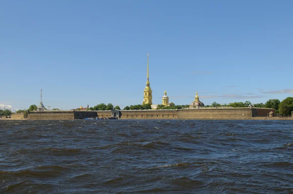 Rusia, San Petersburgo, fortaleza de Pedro y Pablo — Stockfoto