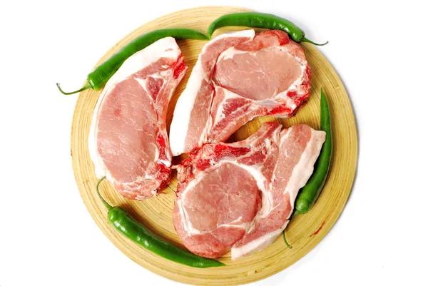 Pişmemiş domuz pirzolası — Stok fotoğraf