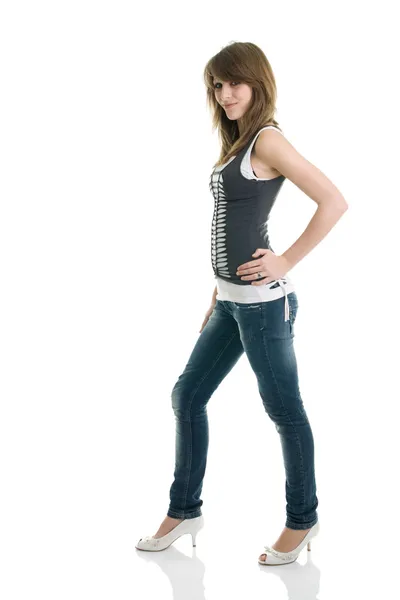 Casual adolescente chica posando — Foto de Stock
