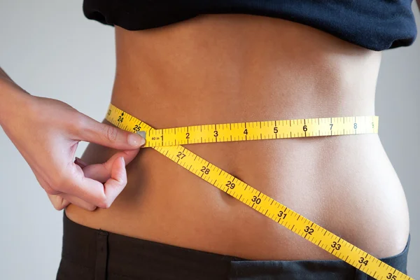 女性の腰の測定 — ストック写真