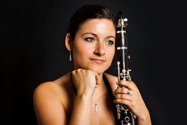Belle donne clarinettiste — Foto Stock