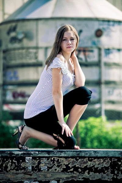 Menina adolescente bonita — Fotografia de Stock