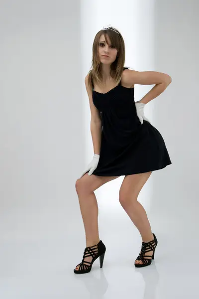 Trendy tiener meisje poseren — Stockfoto