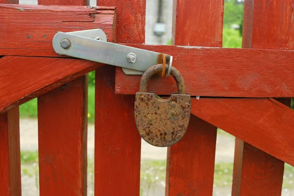 Old rusty padlock — Stock Photo, Image