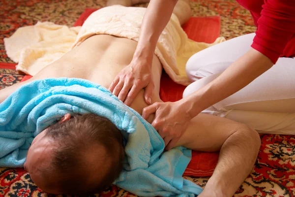 Тайский массаж — стоковое фото