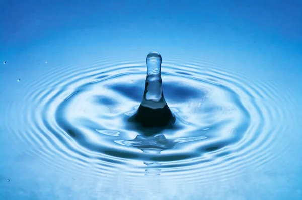 Gota de agua (imagen 22 de 51 ) — Foto de Stock