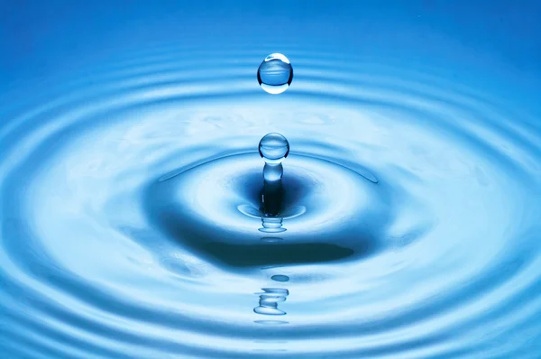 Gota de agua (imagen 30 de 51 ) — Foto de Stock