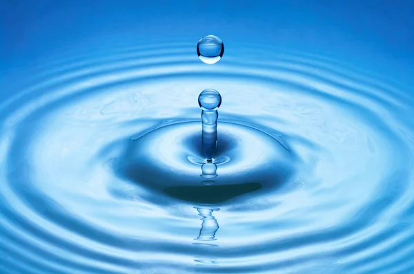 Gota de agua (imagen 29 de 51 ) — Foto de Stock