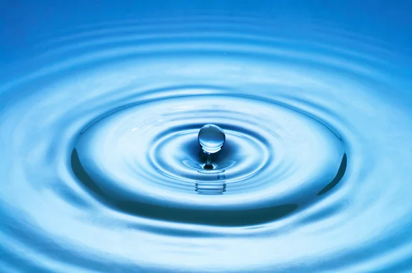 Gota de agua (imagen 36 de 51 ) — Foto de Stock