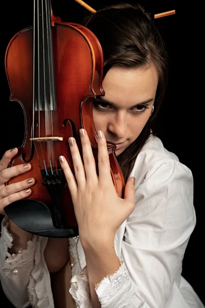Violinista isolato su sfondo nero — Foto Stock