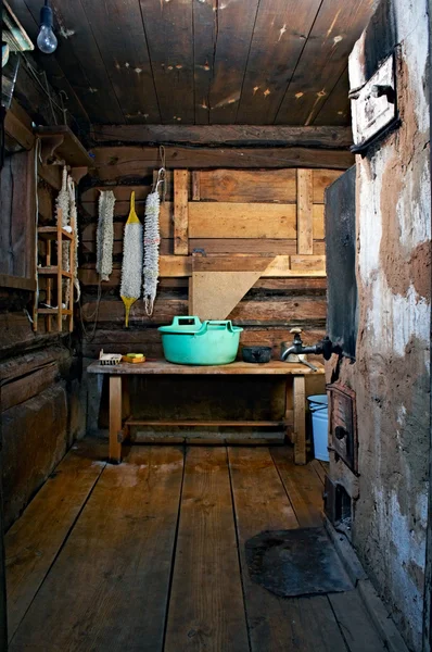 Casa de baño rústico — Foto de Stock