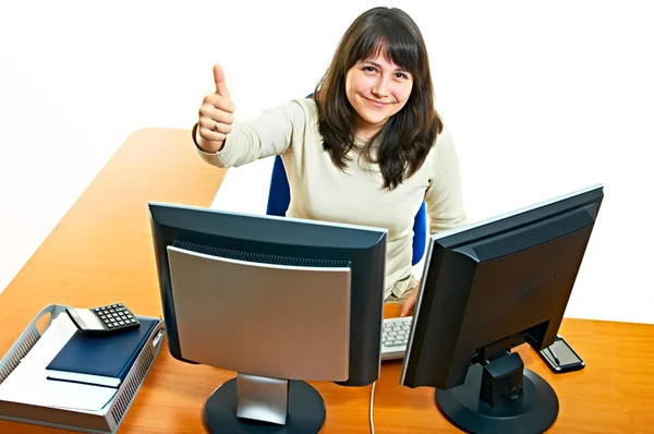 Femme au bureau — Photo