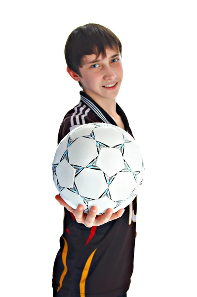 Jeunes avec ballon de football — Photo