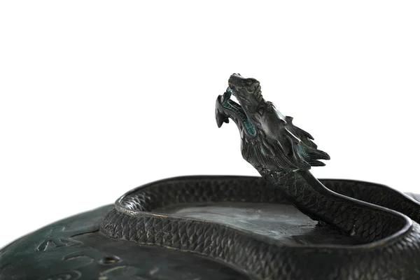 Dragon de bronz izolat — Fotografie, imagine de stoc