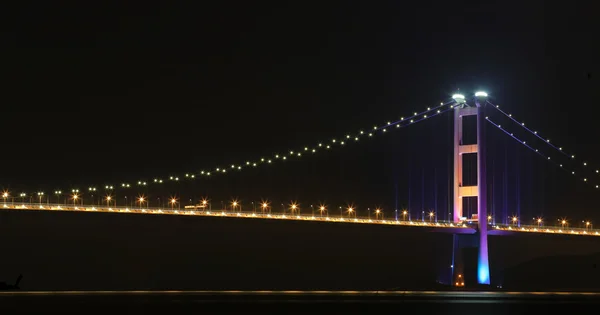 Bro på natten — Stockfoto