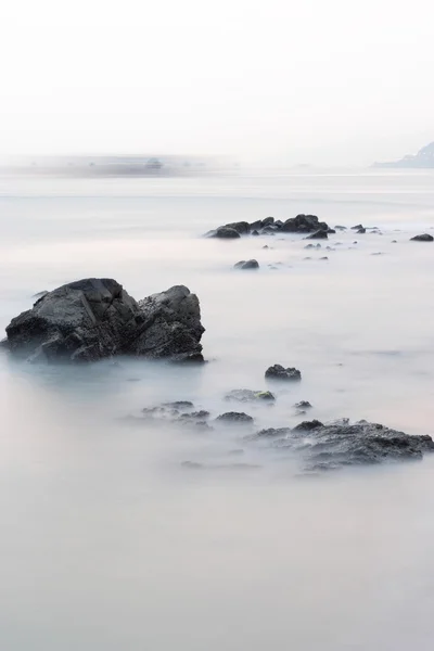 Ακτή βράχου — Φωτογραφία Αρχείου