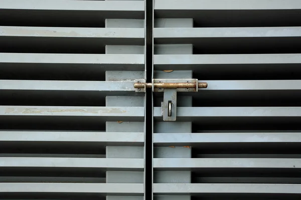 Cerradura de puerta metálica — Foto de Stock