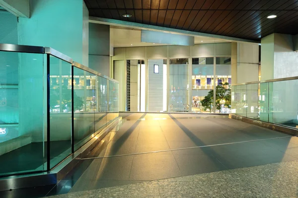 Modern binanın içinde — Stok fotoğraf