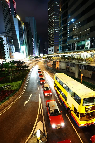 Taxi és busz a hong kong-ban — Stock Fotó