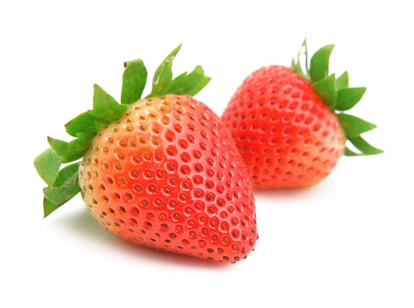 Deux fraises sur fond blanc — Photo