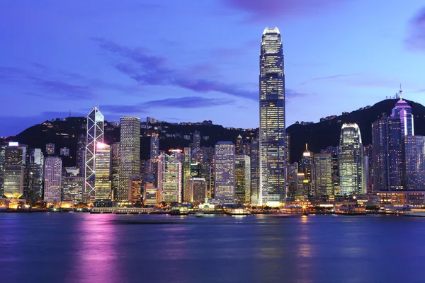 Hong kong skyline à noite — Fotografia de Stock