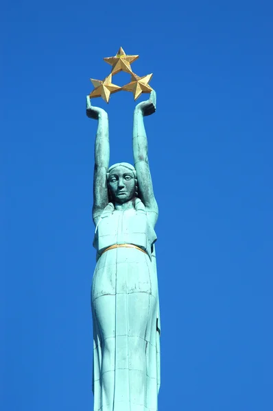 Freiheitsstatue in Riga — Stockfoto