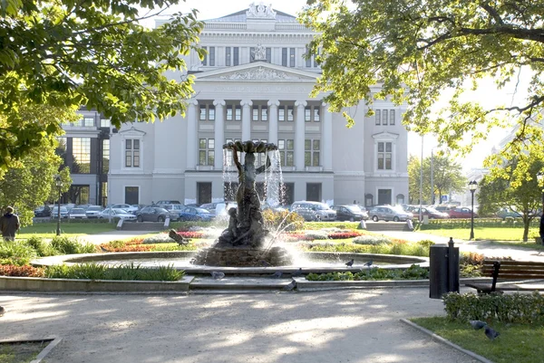 Opernhaus in Riga lizenzfreie Stockbilder