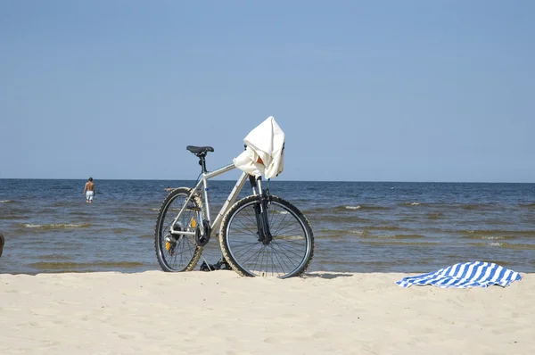 在 Jürmala （拉脱维亚的海滩) — 图库照片