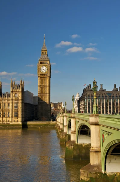 Big Ben och Westminsterbron — Stockfoto