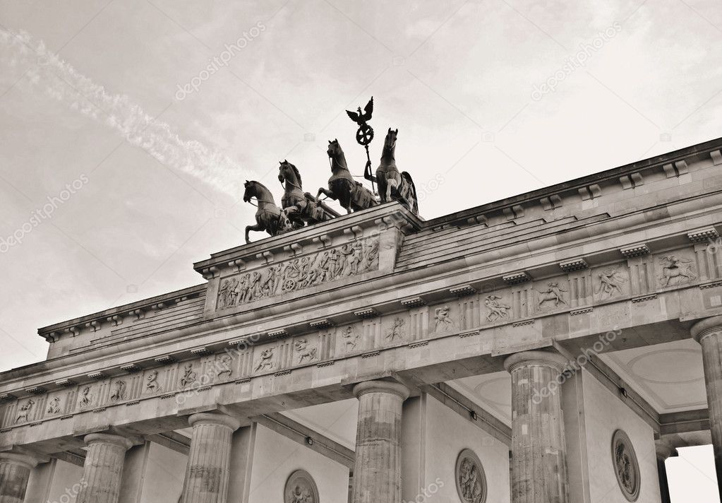 Brandenburg gate black and white