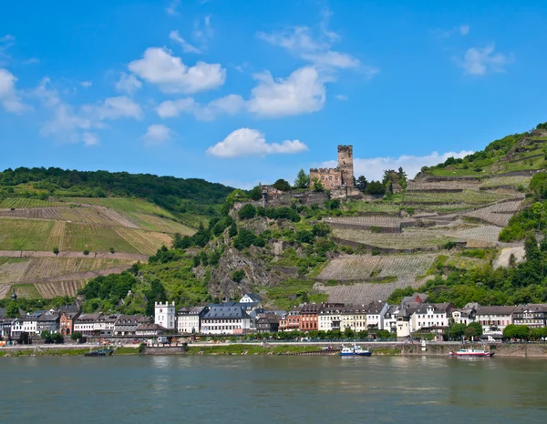 在莱茵河谷的 gutenfels 城堡 — 图库照片