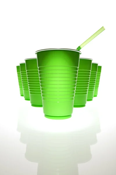 Tazas de plástico verde — Foto de Stock