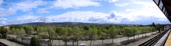 Вид с платформы Oakland Coliseum BART — стоковое фото