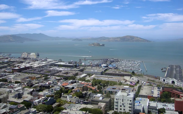 San Francisco Nordstrand, Fischersteg und Alcatraz — Stockfoto