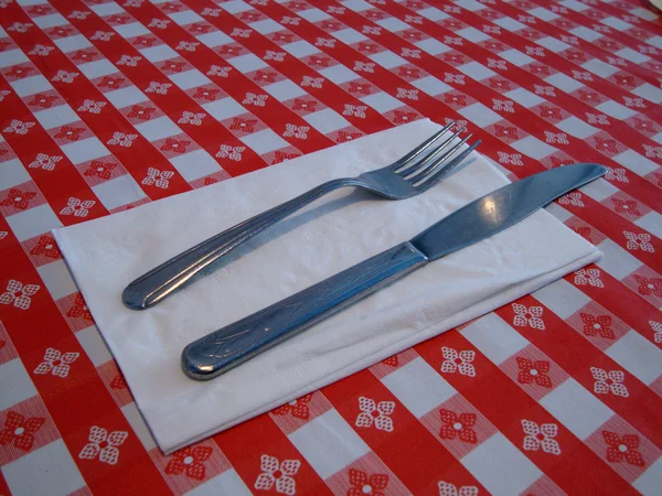 Πιρούνι μαχαίρι χαρτοπετσέτας — Φωτογραφία Αρχείου