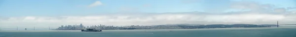 Panorámica de Alcatraz, puente de San Francisco a puente, y el b — Foto de Stock