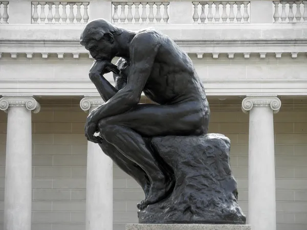 Perfil lateral do Pensador por Rodin na Legião de Honra — Fotografia de Stock