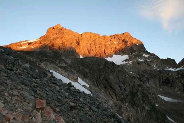 Kale dağ sunrise - montana — Stok fotoğraf