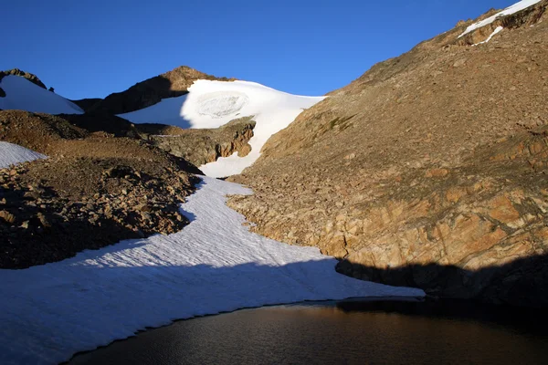 Omega jezero a sedlo - montana — Stock fotografie
