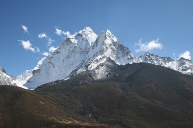 Amphu Gyabjen and Ama Dablam clipart