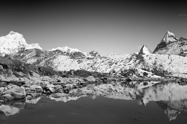 Everest Dağı - nepal — Stok fotoğraf