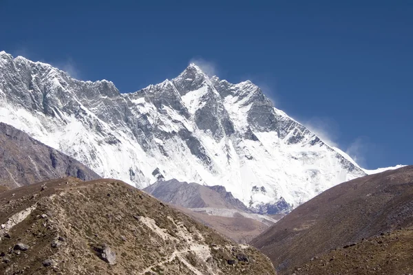 努布策山，洛子峰、 珠穆朗玛峰-尼泊尔 — 图库照片