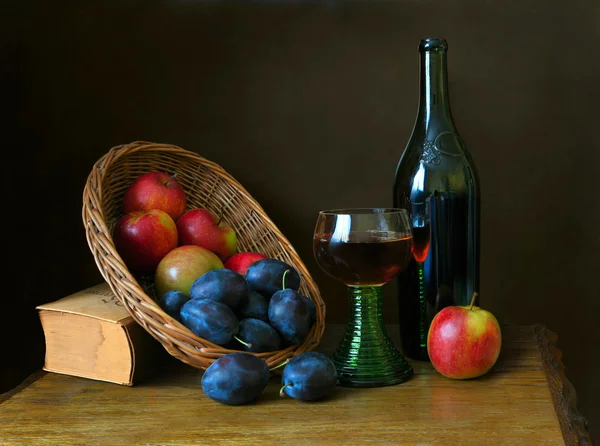 Φρούτα και κρασί Εικόνα Αρχείου