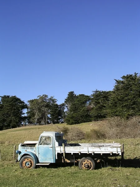 Caminhão velho Bedford — Fotografia de Stock