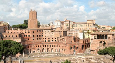 Trajan's Market and Fori Imperiali clipart