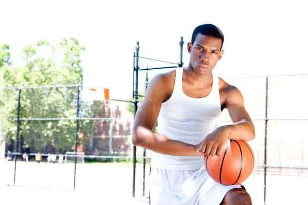 Handsome basketball player — Stock Photo, Image